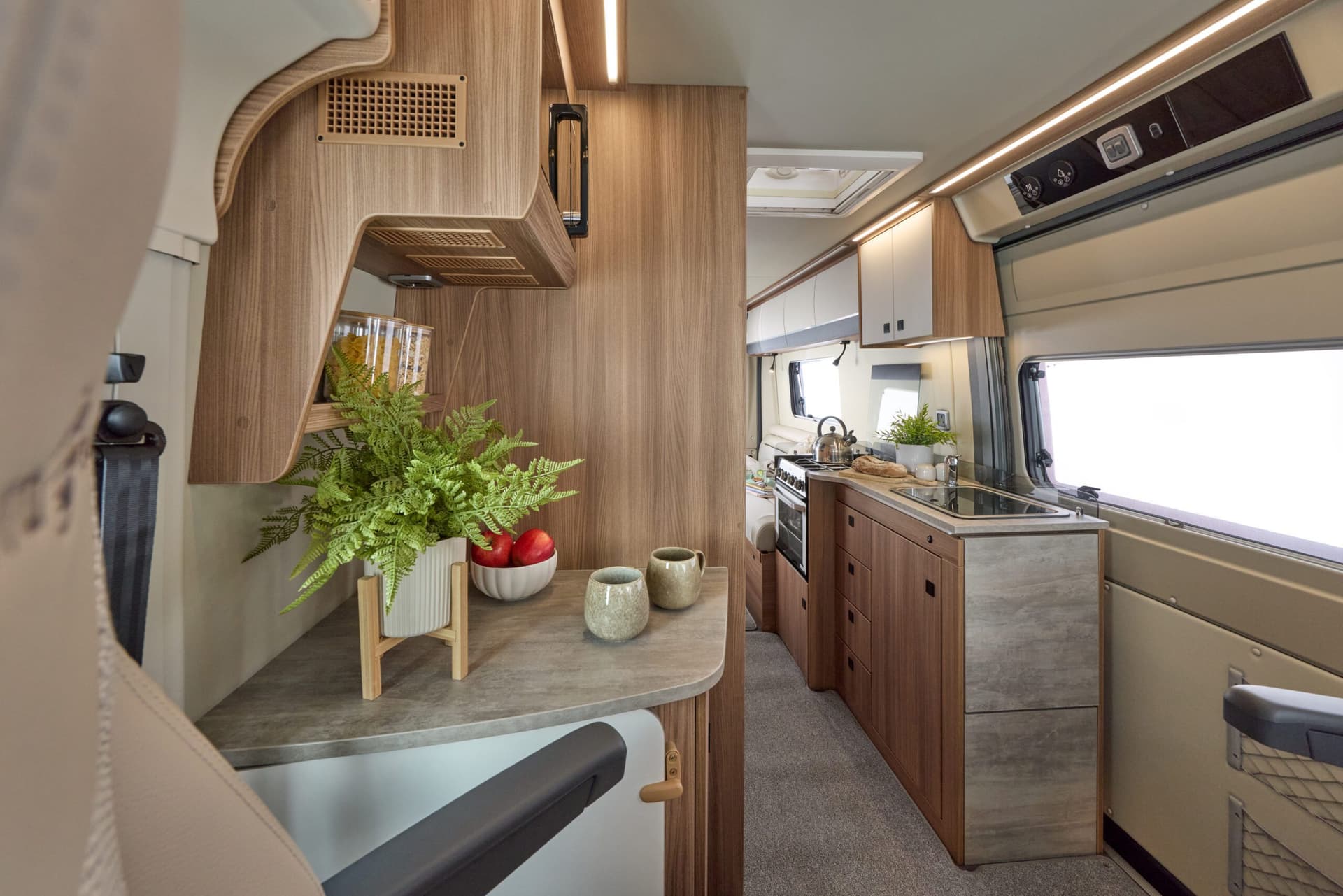 Auto-Trail V-Line campervan exterior three-quarter view