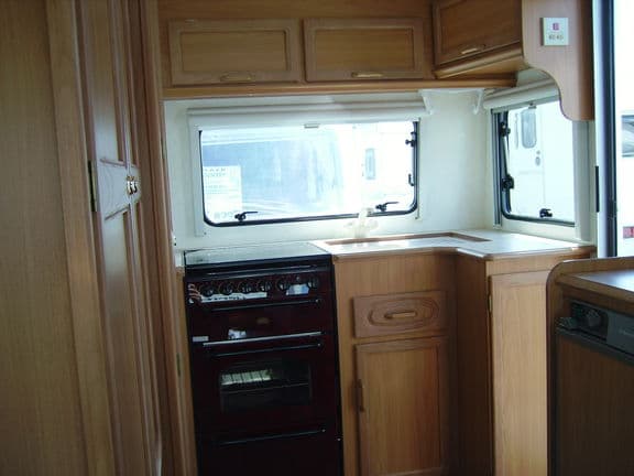 Avondale Rialto 390-2