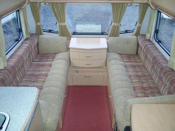 Coachman Amara 580