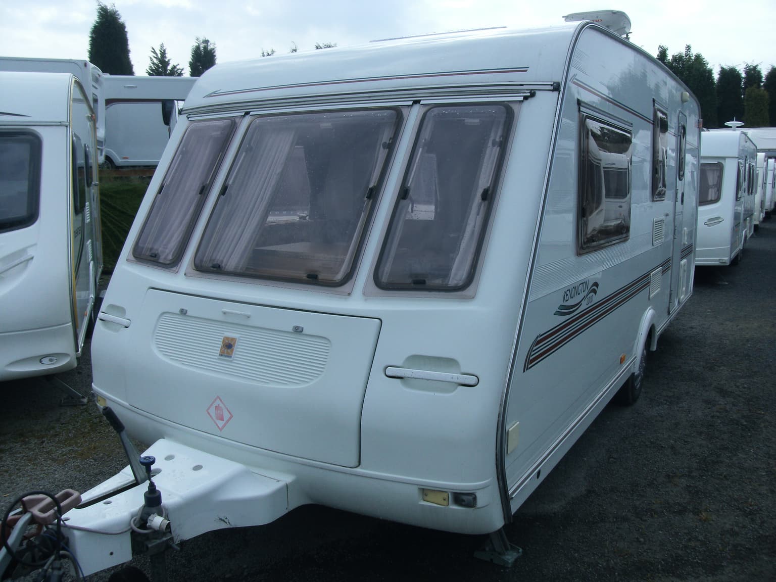 2000 Compass Kensington 500/4 SOLD Black Country Caravans & Camping