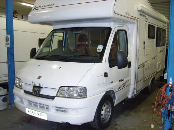 Elddis Autoquest 400