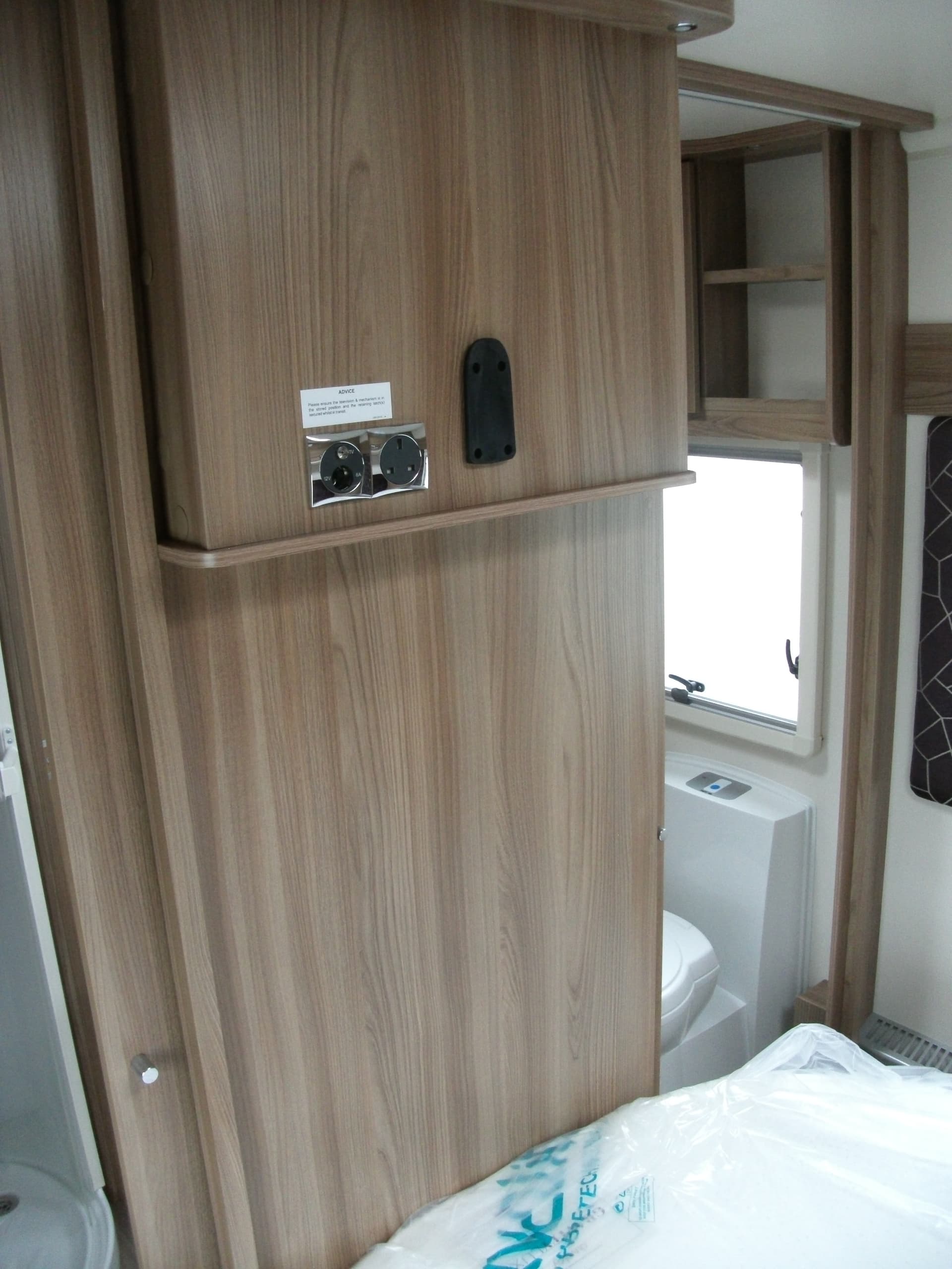 Challenger 560