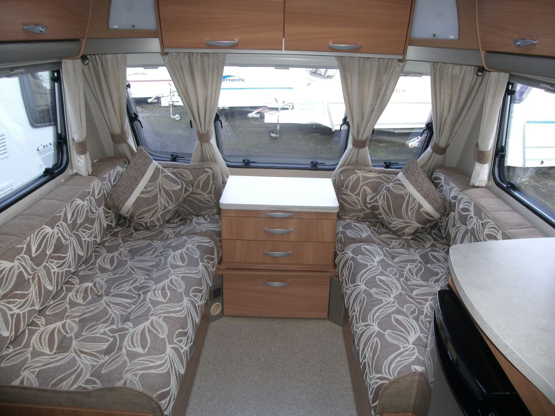 Charisma 550