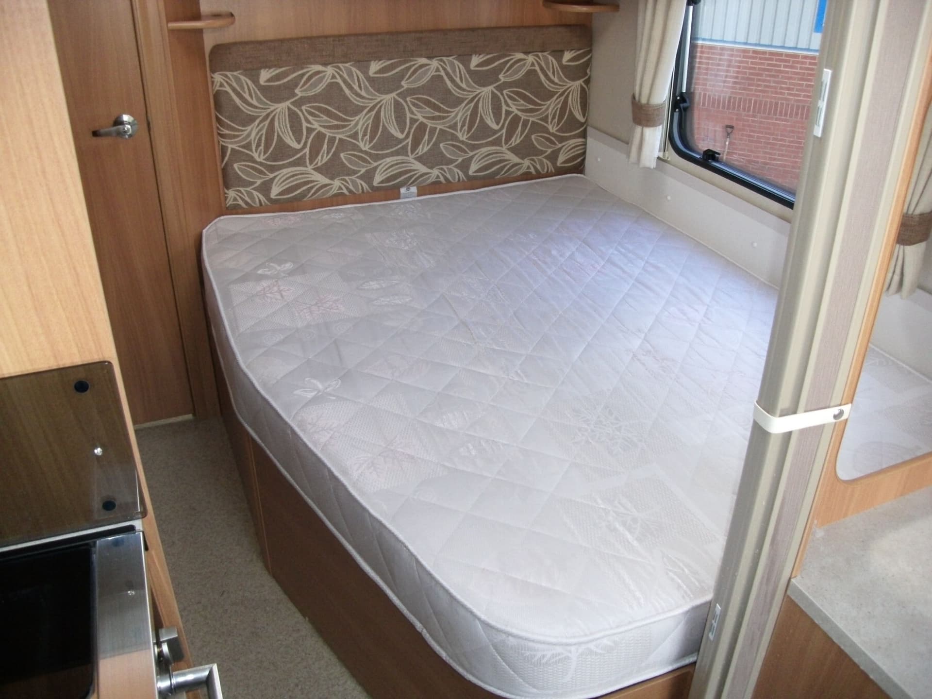 Charisma 550