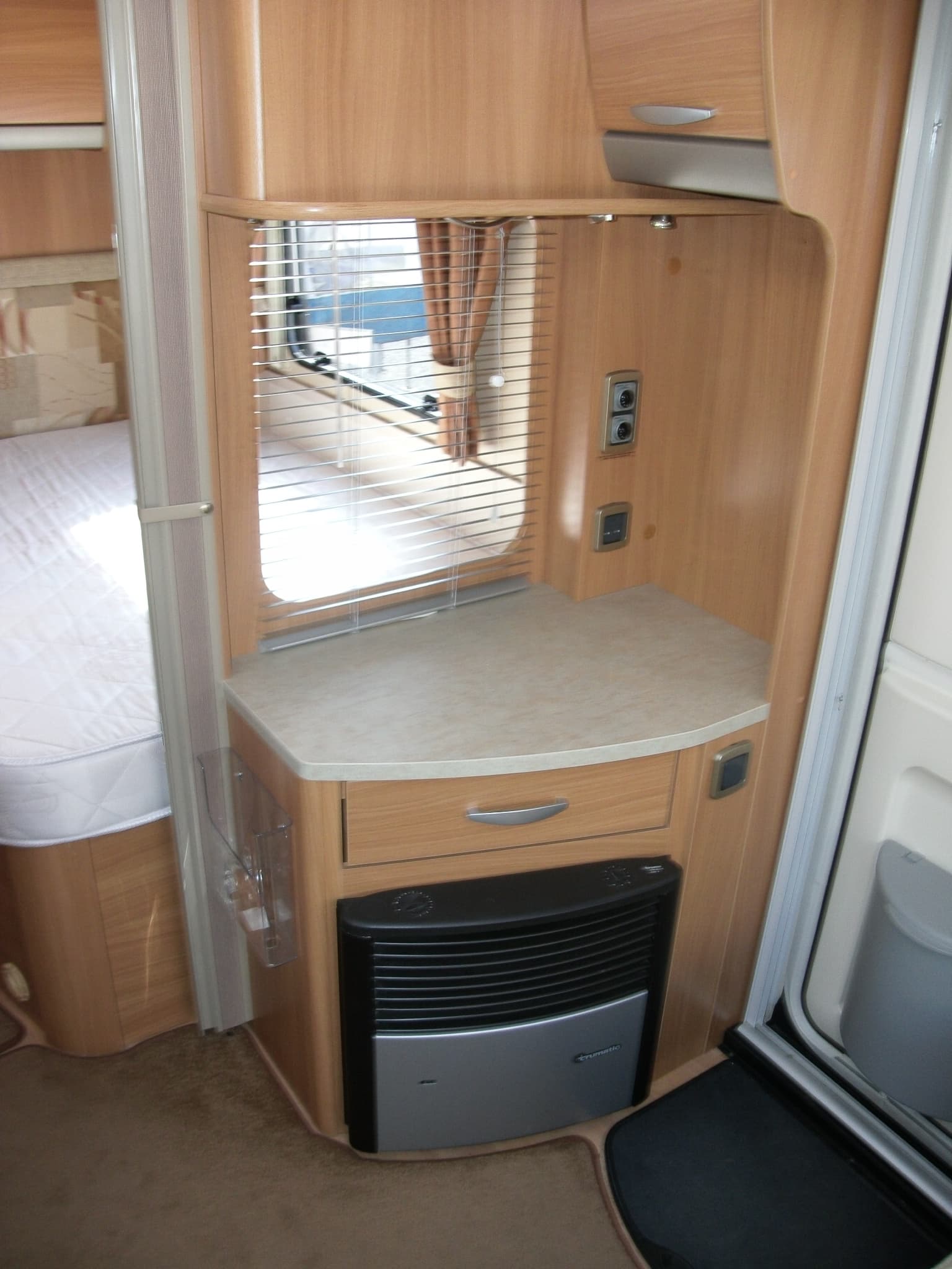 Charisma 550