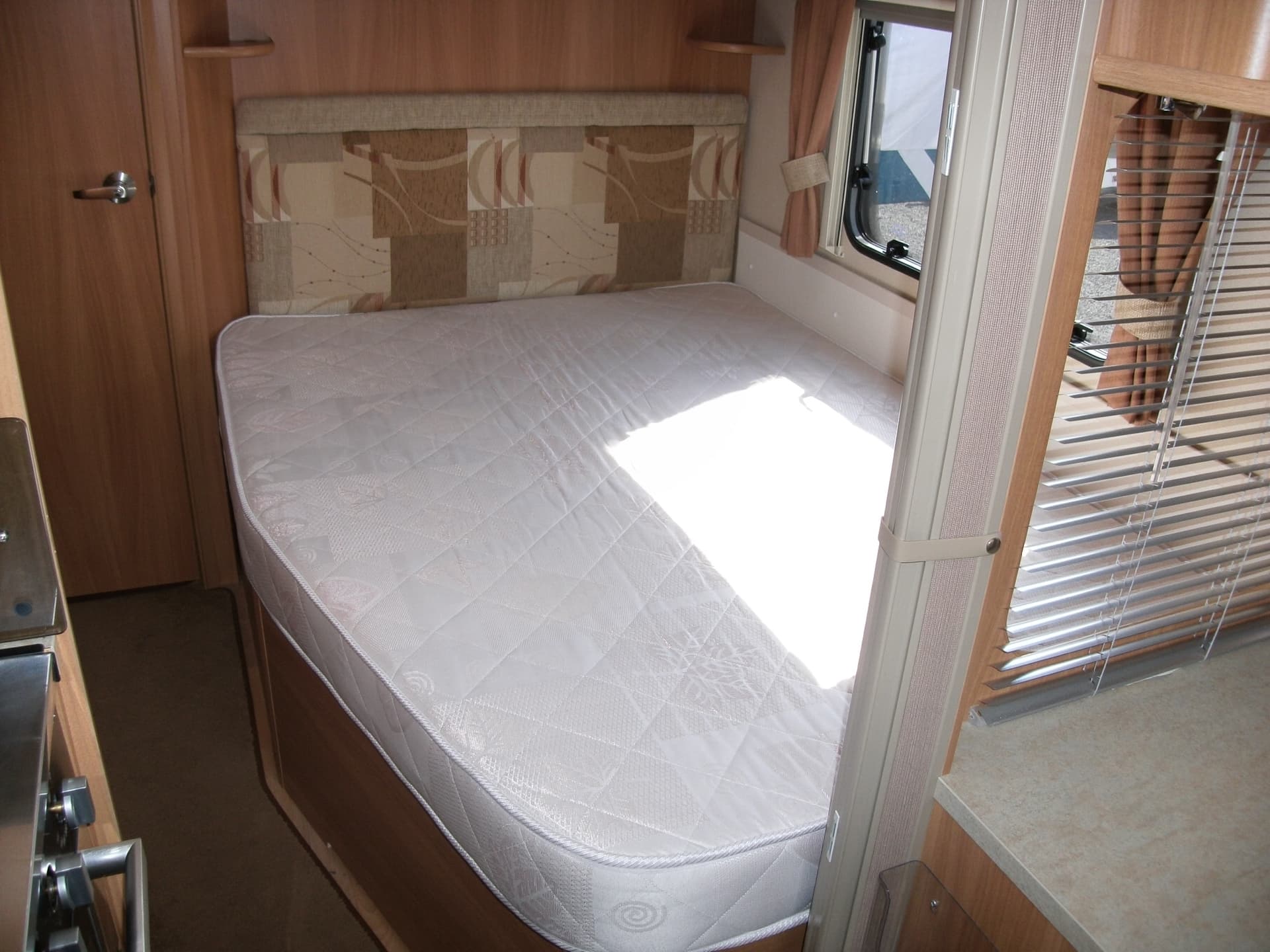 Charisma 550