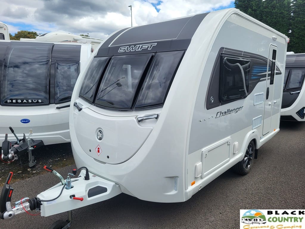 2027 Swift Challenger 390